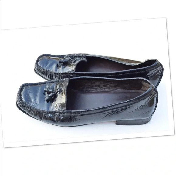 Stuart Weitzman patent flats - Picture 2 of 8